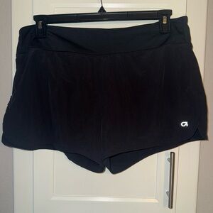 BLACK GAP FIT ATHLETIC SHORTS